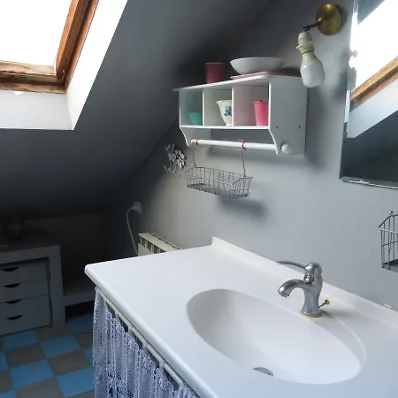 3 Cardinalis Apartment